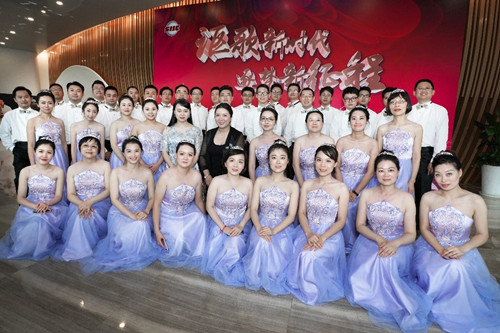 上實金服獲集團“迎國慶”職工歌會比賽銀獎2.jpg