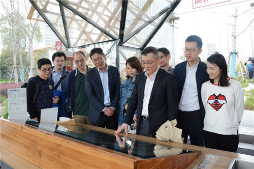 上實(shí)金服黨委組織開(kāi)展追尋革命足跡活動(dòng)2.jpg